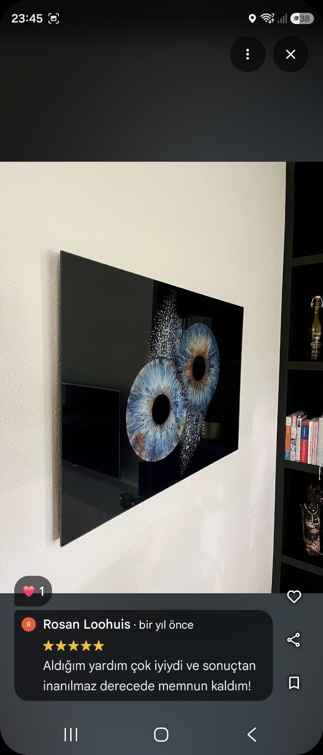 Iris-kunstwerk op de klantfoto van Rosan Loohuis